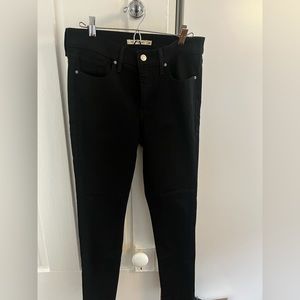 Levi’s Black Shaping Skinny Jean